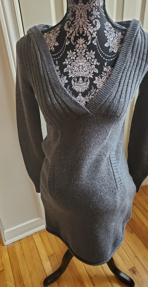 Maternity sweater